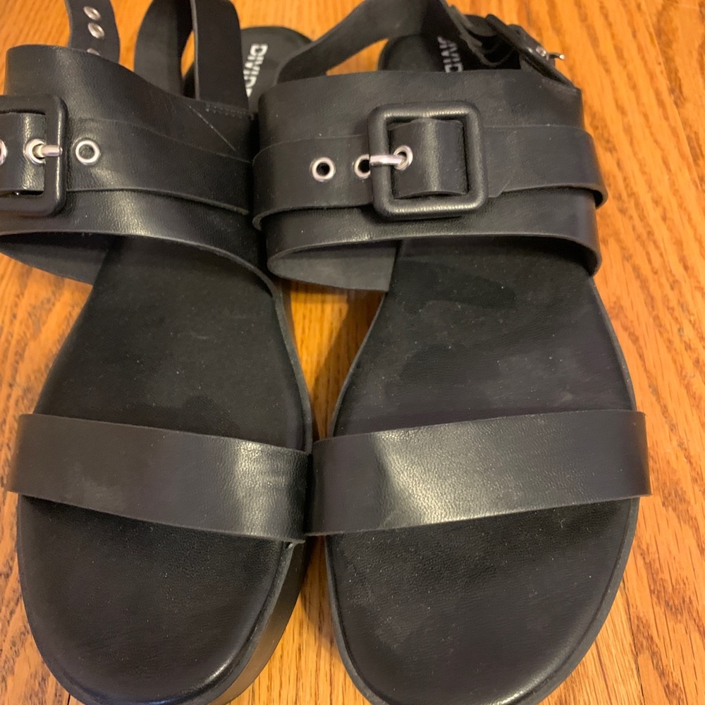 Ladies black sandals